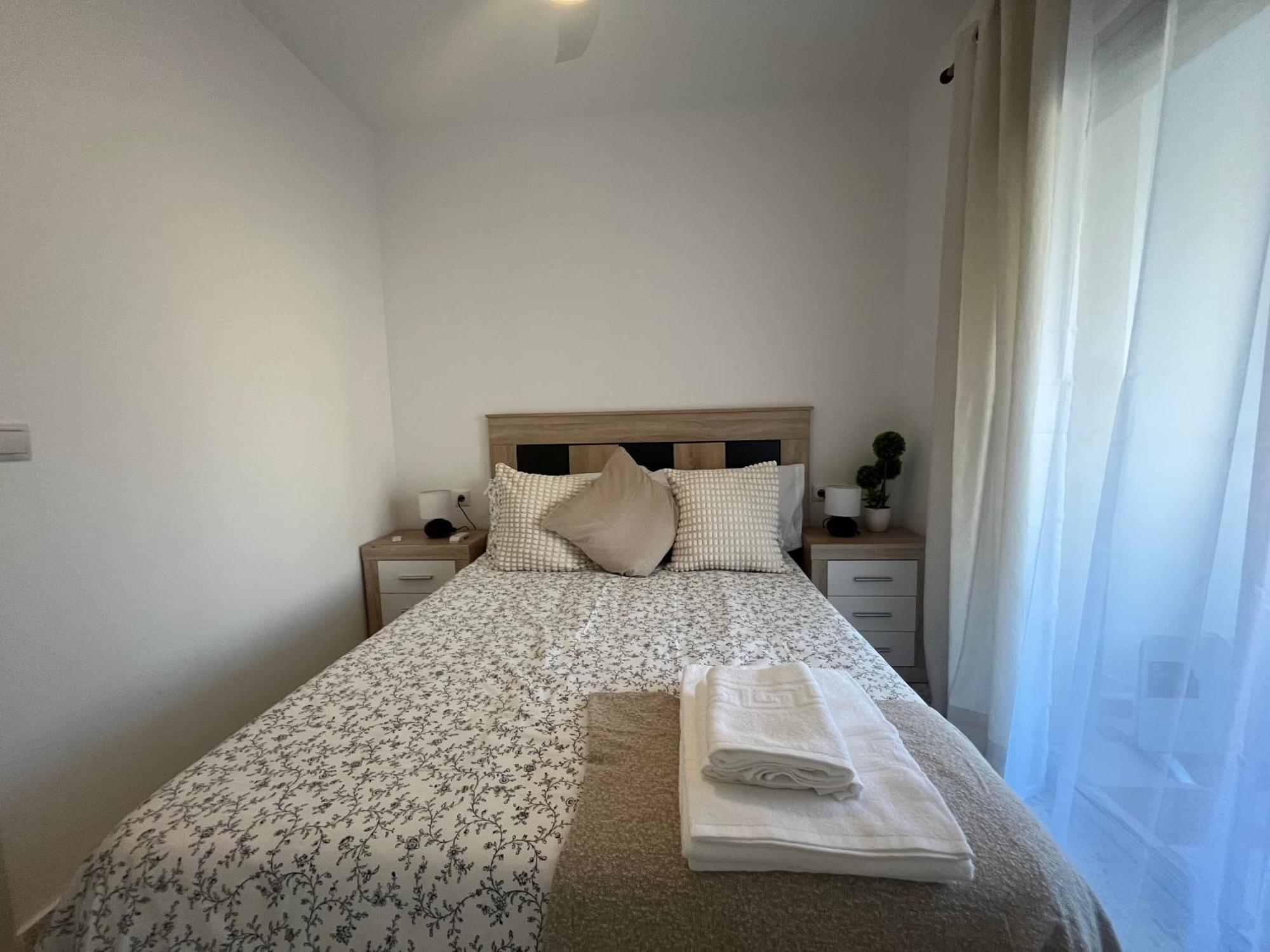 Love Rent4 Malaga Huelin 外观 照片